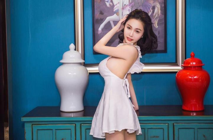 艾米莉·罗歇尔的摄影作品